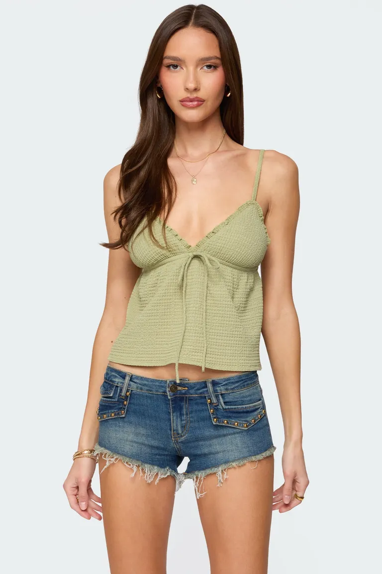 Musculosa texturizada babydoll brianne de Edikted en Tops para argentina