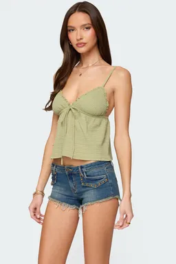 Musculosa texturizada babydoll brianne de Edikted en Tops para argentina