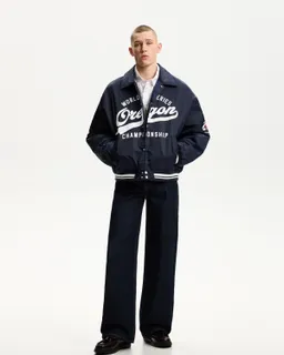 Campera bomber universitaria de Bershka en Abrigos y Camperas para argentina