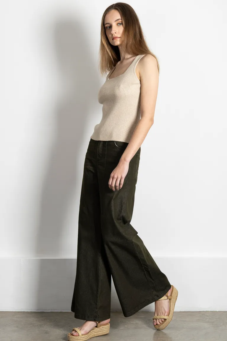 Musculosa de cuello cuadrado en color beige para mujer de Kill en Buzos y Sweaters para argentina