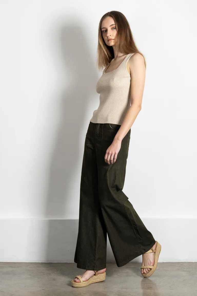 Musculosa de cuello cuadrado en color beige para mujer de Kill en Buzos y Sweaters para argentina