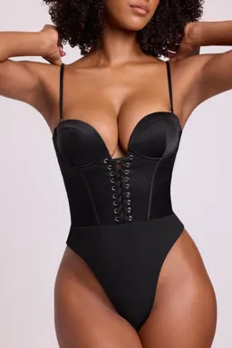 Body corset encaje satén de Oh Polly en Bodies para argentina