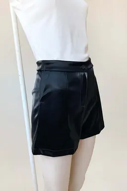 Short ecocuero de Kandente en Shorts para argentina