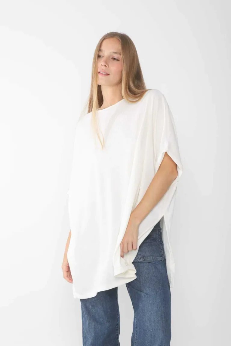 Remera de punto en tela waffle con cortes laterales y mangas abullonadas de Belle en Remeras para argentina