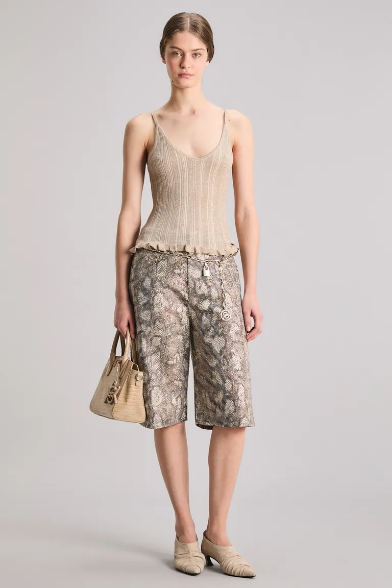 Shorts bermuda de corte holgado con estampa exclusive y detalles de cristales de Kosiuko en Shorts para argentina