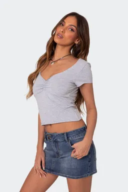 Top fruncido con cuello ava de Edikted en Tops para argentina