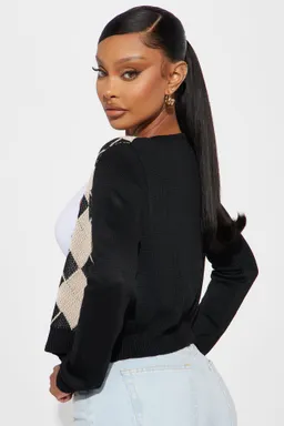 Cárdigan cuadros preppy corto de Fashion Nova en Buzos y Sweaters para argentina