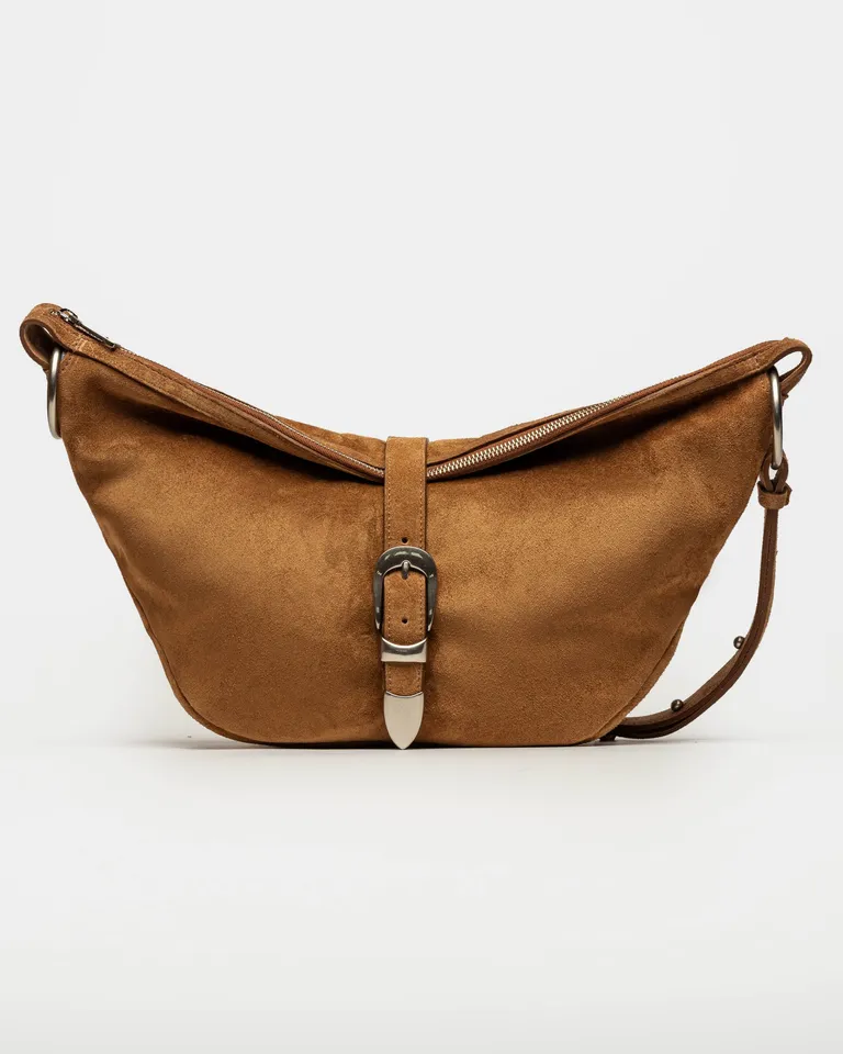 Bolso de gamuza marrón con hebilla central y amplio espacio interior de Prüne en Bolsos y Carteras para argentina