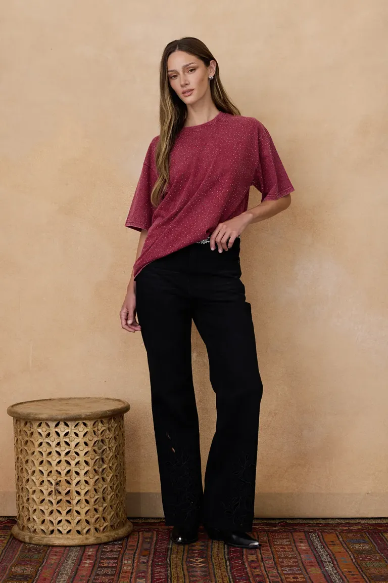 Remera de corte holgado con cuello redondo y detalles de apliques brillantes de Indiastyle en Remeras para argentina