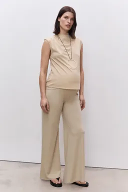 Remera cuello drapeado sin mangas de Mango en Remeras para argentina