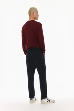 Pantalón sastrero estructurado de Lefties en Pantalones para argentina