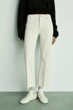Jeans flare crop bolsillos de Mango en Pantalones para argentina