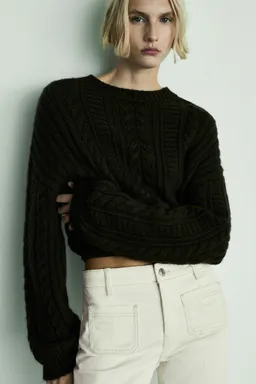 Jeans flare crop bolsillos de Mango en Pantalones para argentina
