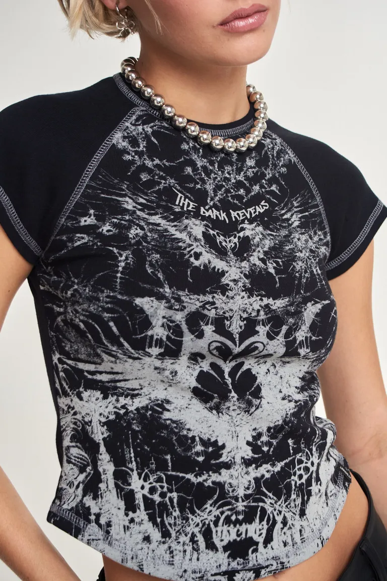 Remera con estampado gráfico de manga corta para mujer de 47 Street en Remeras para argentina