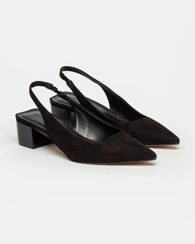 Stiletto de cuero nobuk negro con taco cuadrado foliado y elástico forrado de Prüne en Zapatos con Tacos para argentina