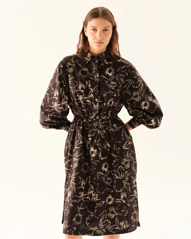 Vestido camisero midi con estampa exclusiva y mangas largas voluminosas de Furzai en Vestidos para argentina