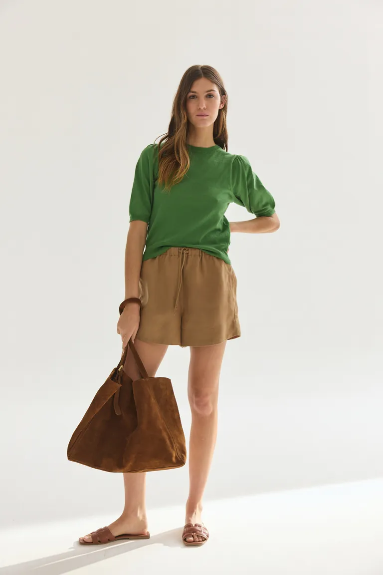 Sweater de manga corta en color verde para mujer de Akiabara en Buzos y Sweaters para argentina