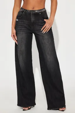Jean baggy roto astrid de Fashion Nova en Pantalones para argentina