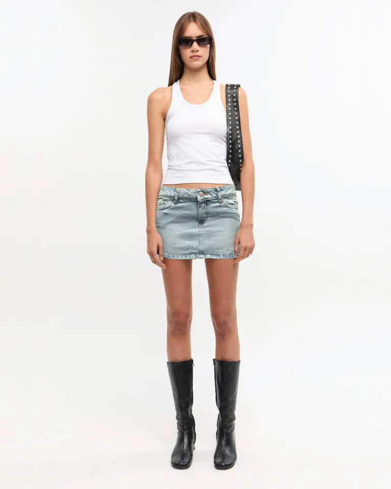 Falda de tiro bajo en tela de algodón con lavado claro y 5 bolsillos para mujer de Ay Not Dead en Faldas para argentina