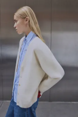 Cárdigan punto efecto pelo de Mango en Buzos y Sweaters para argentina