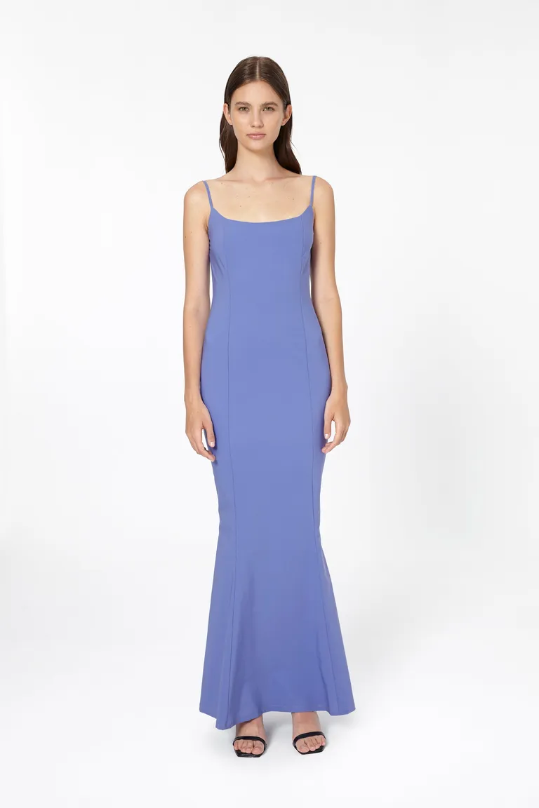 Vestido Violeta de Corte Sirena con Escote Recto y Breteles Ajustables de Naíma en Vestidos para argentina