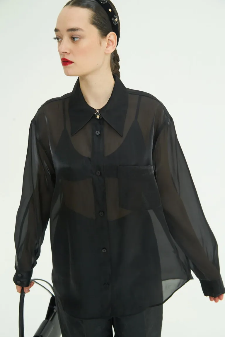 Camisa Translúcida de Corte Oversize y Diseño Elegante de Las Pepas en Camisas para argentina