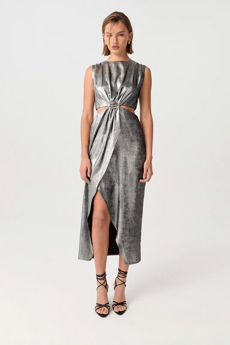 Vestido midi de silueta entallada con detalles metálicos para ocasiones especiales de Markova en Vestidos para argentina