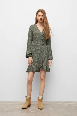Vestido fluido estampado de Mango Teen en Vestidos para argentina
