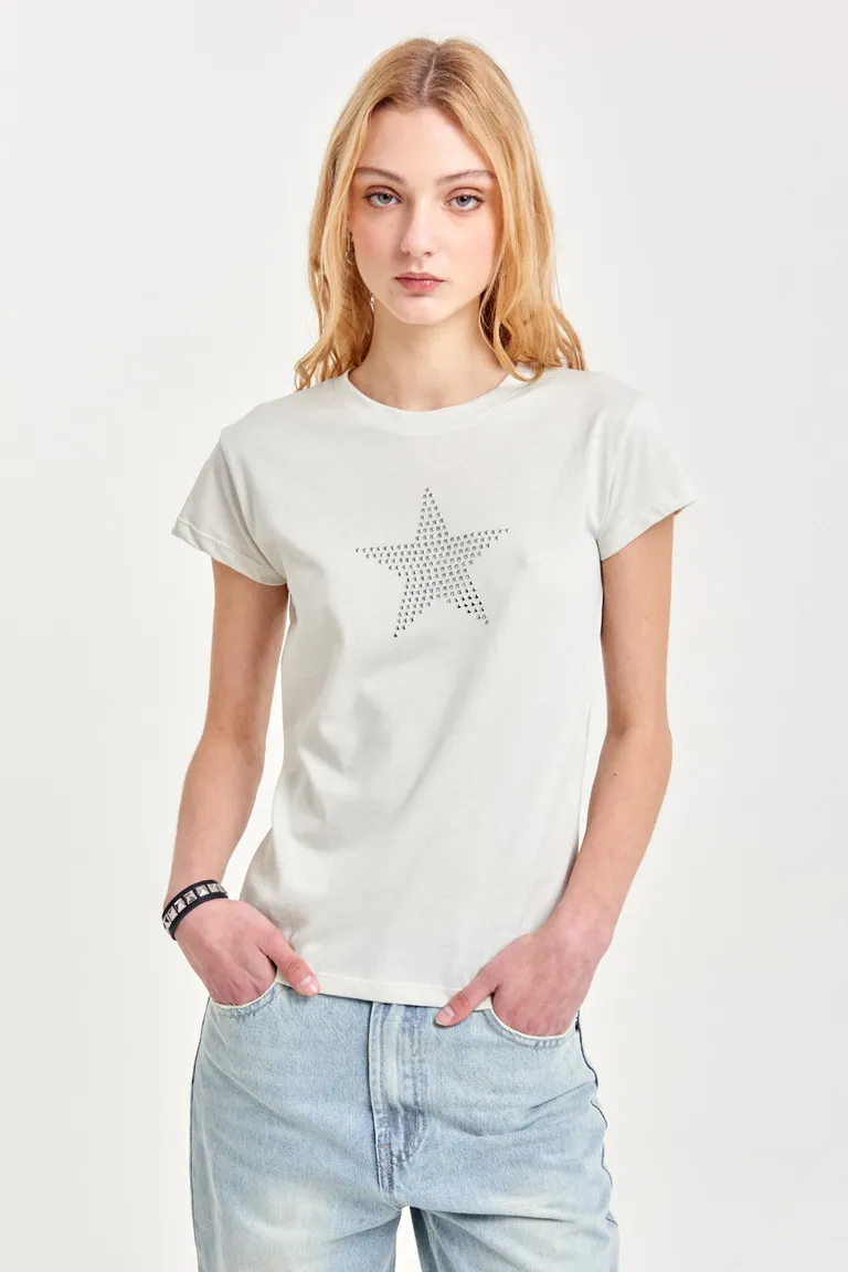 Remera básica con estrella brillante - Diseño versátil y estilo único de 47 Street en Remeras para argentina