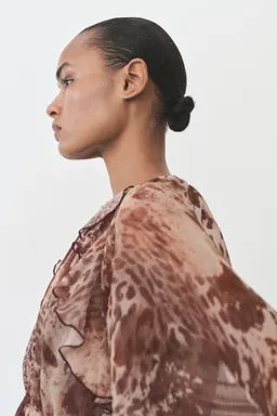 Vestido corto estampado con volantes de Mango en Vestidos para argentina