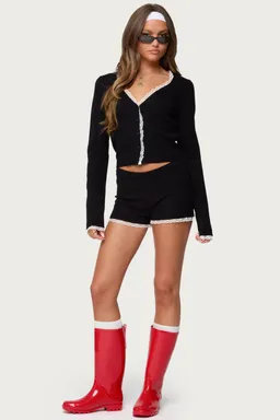 Micro shorts tejidos sansa encaje de Edikted en Shorts para argentina