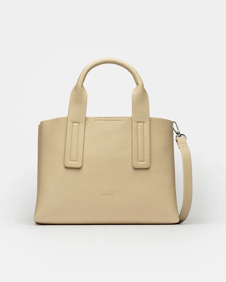 Cartera de mano Gaia en efecto cuero graneado con múltiples compartimientos de Prüne en Bolsos y Carteras para argentina