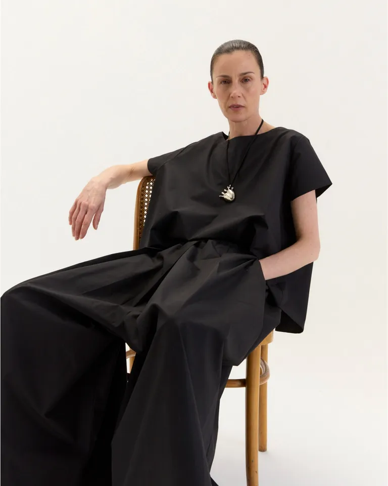 Pantalón amplio y ancho de algodón con detalles de tablas y bolsillos laterales de Blue Sheep en Pantalones para argentina