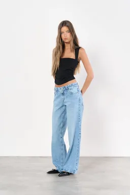 Jean denim philip tiro bajo ancho de Magda en Pantalones para argentina