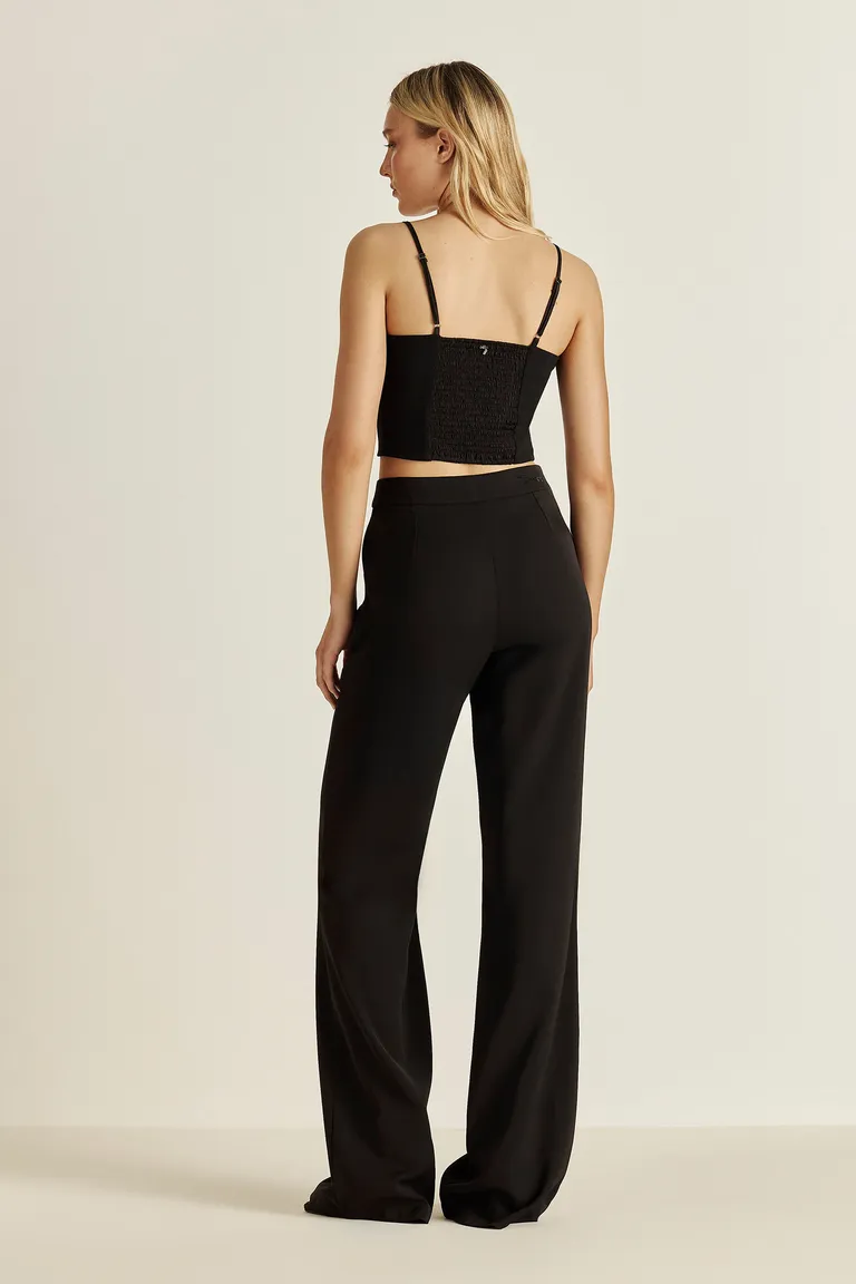 Top de crepé negro con detalles de punto smock en la espalda de Tucci en Tops para argentina