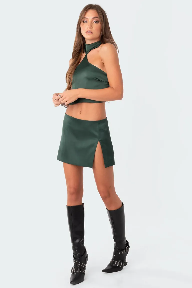Crop top espalda descubierta satinado de Edikted en Tops para argentina