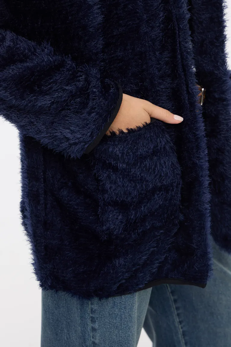 Cardigan abierto con textura peluda solapa frontal y bolsillos plaque de Cuesta Blanca en Buzos y Sweaters para argentina