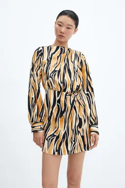 Vestido corto estampado de Mango en Vestidos para argentina