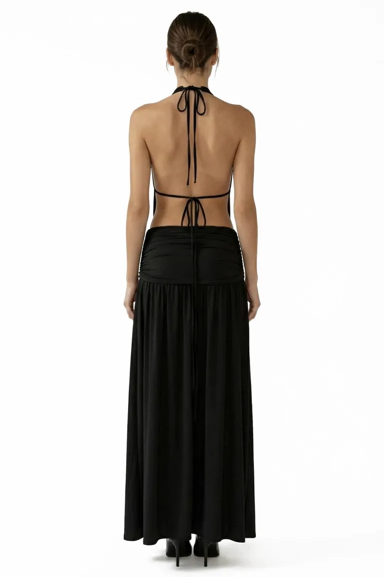 Vestido negro de microfibra con frunces y abertura lateral para una silueta estilizada de Black Mamba en Vestidos para argentina