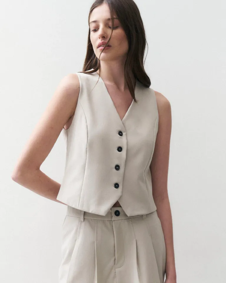 Chaleco sastrero formal con botones y ajuste posterior personalizable de Sky en Chalecos para argentina