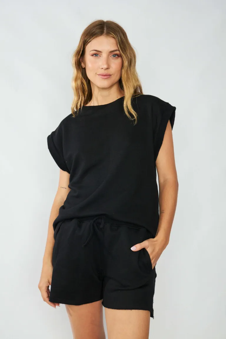 Shorts negro de tela rústica con elástico en la cintura de Belle en Shorts para argentina