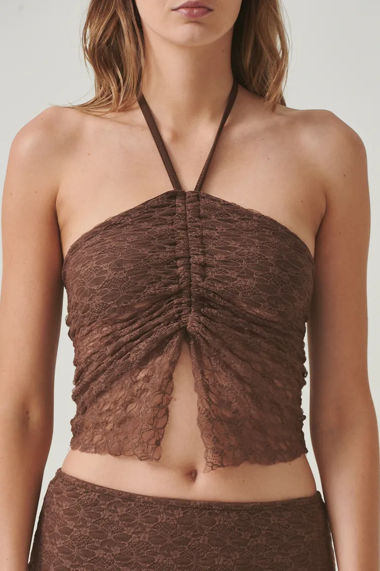 Top Fiji de encaje con diseño halter y abertura frontal de Sweet en Tops para argentina