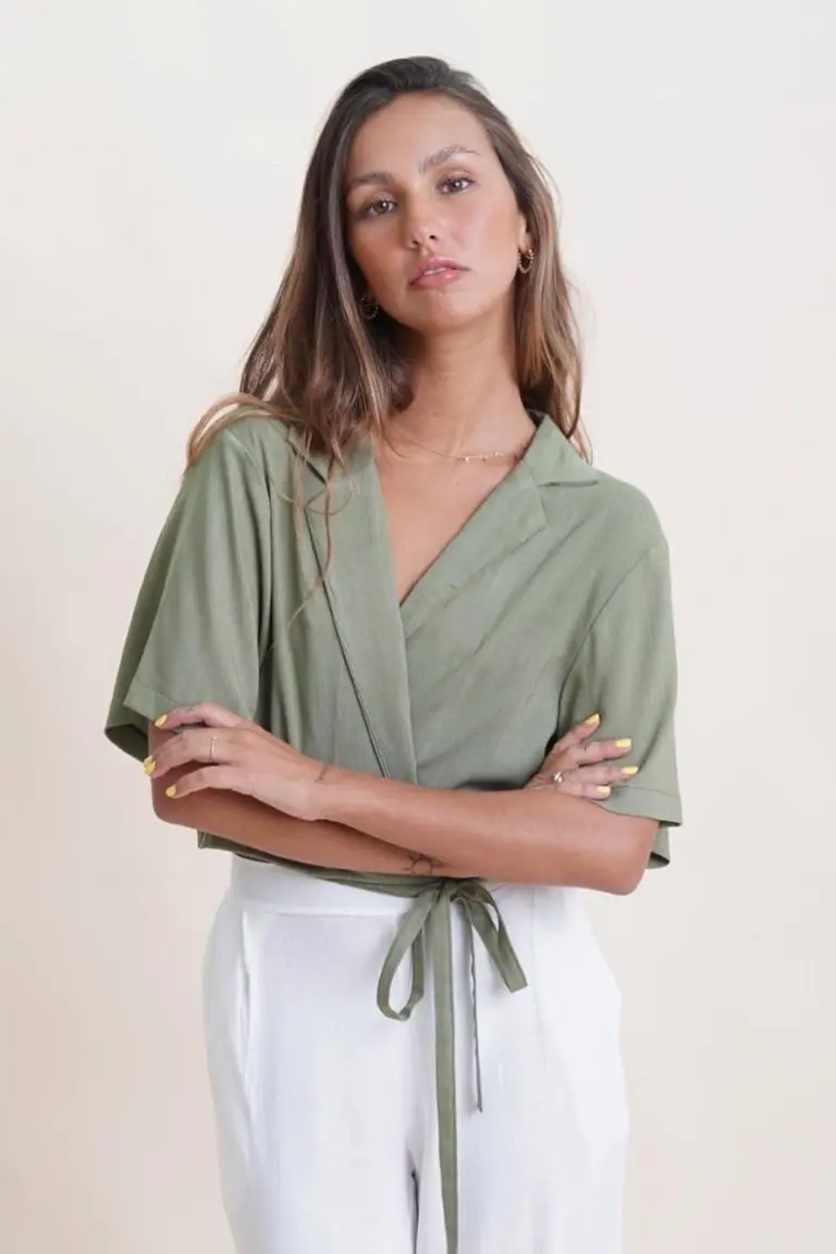 Camisa Cruzada con Lazo de Hesed en Camisas para argentina