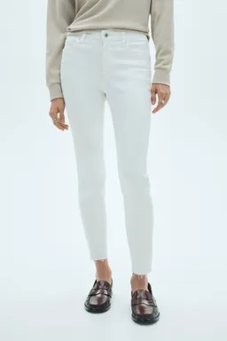Jeans skinny crop de Mango en Pantalones para argentina