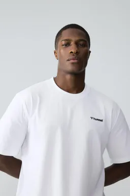 Remera deportiva hummel de Lefties en Remeras y Polos para argentina