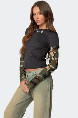Remera camuflada manga larga de Edikted en Remeras para argentina