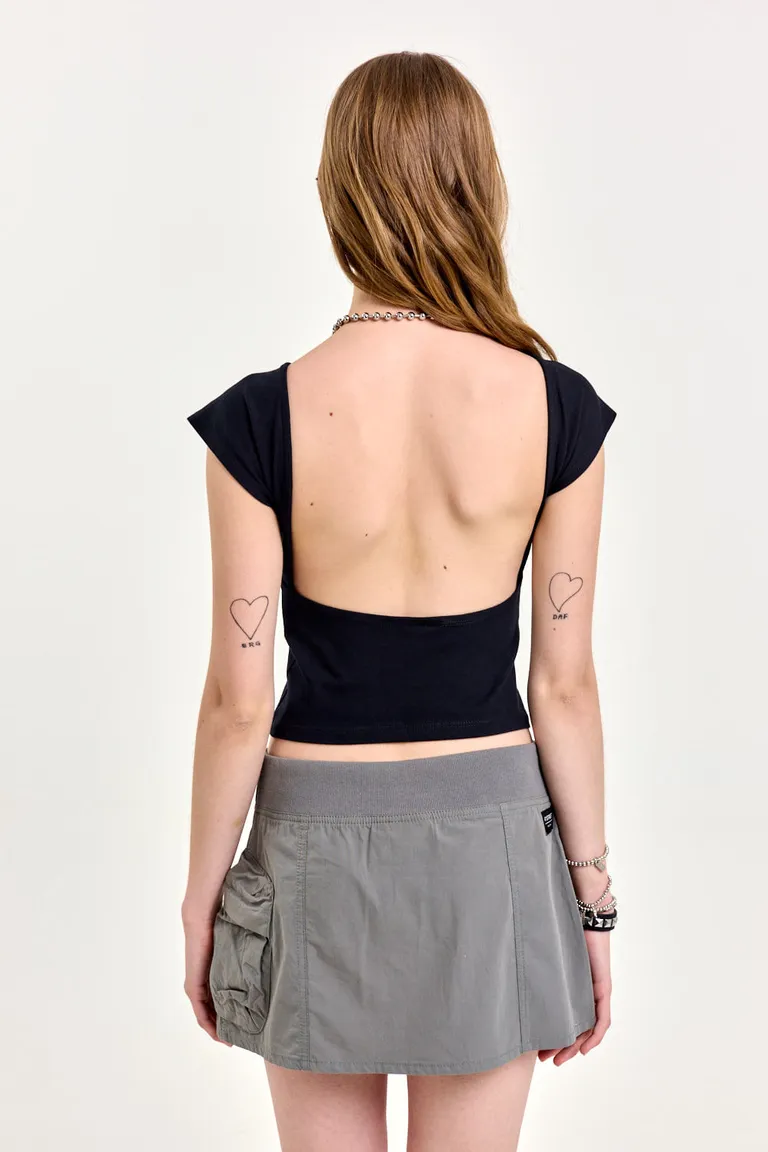 Remera de manga corta con escote bote y espalda descubierta de 47 Street en Remeras para argentina