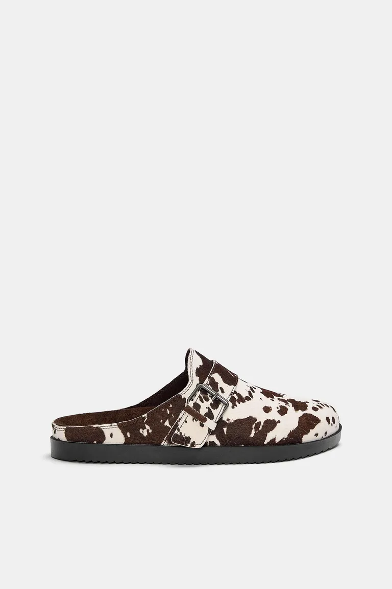Zuecos vaca de cuero de Pull&Bear en Pantuflas para argentina