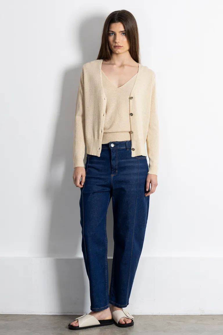 Cardigan escote v con botones en el frente - Conjunto con musculosa sila de Kill en Buzos y Sweaters para argentina