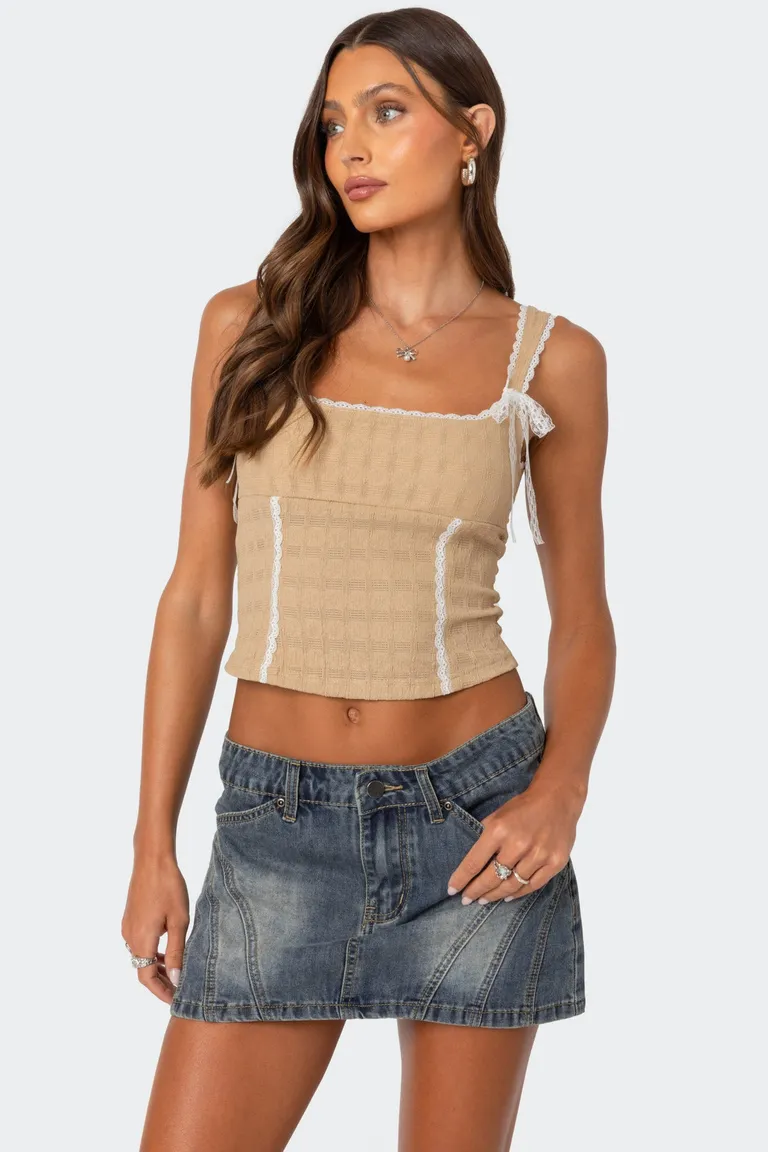 Top corset texturizado de Edikted en Tops para argentina